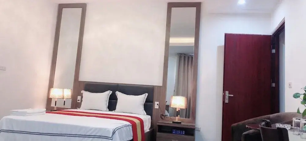 Queen Mộ Lao Hotel