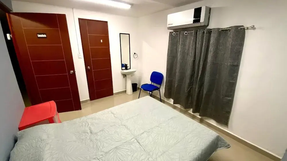 Hostal TO3