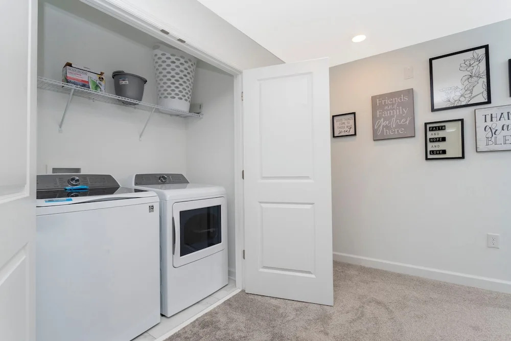 Joyful 8Bd Single Family w Pool Champions Gate 9262