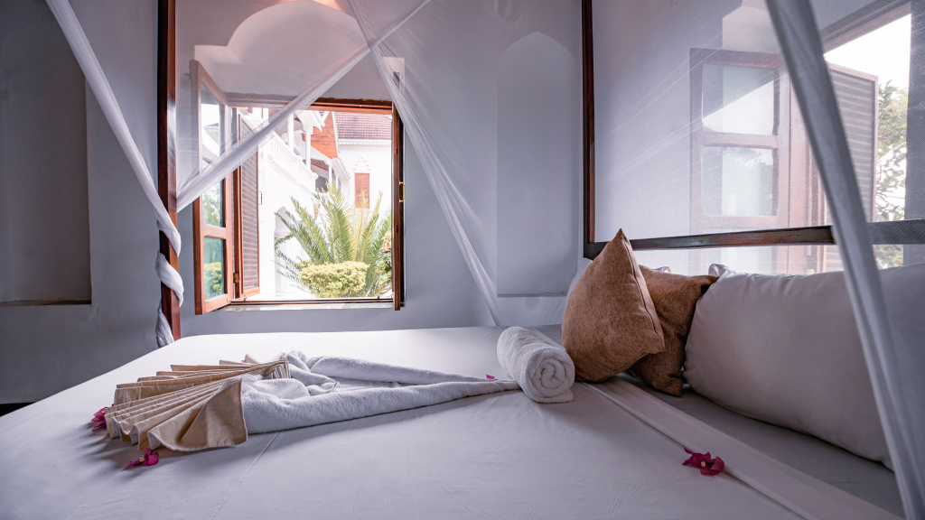 The Manor House by Sansi