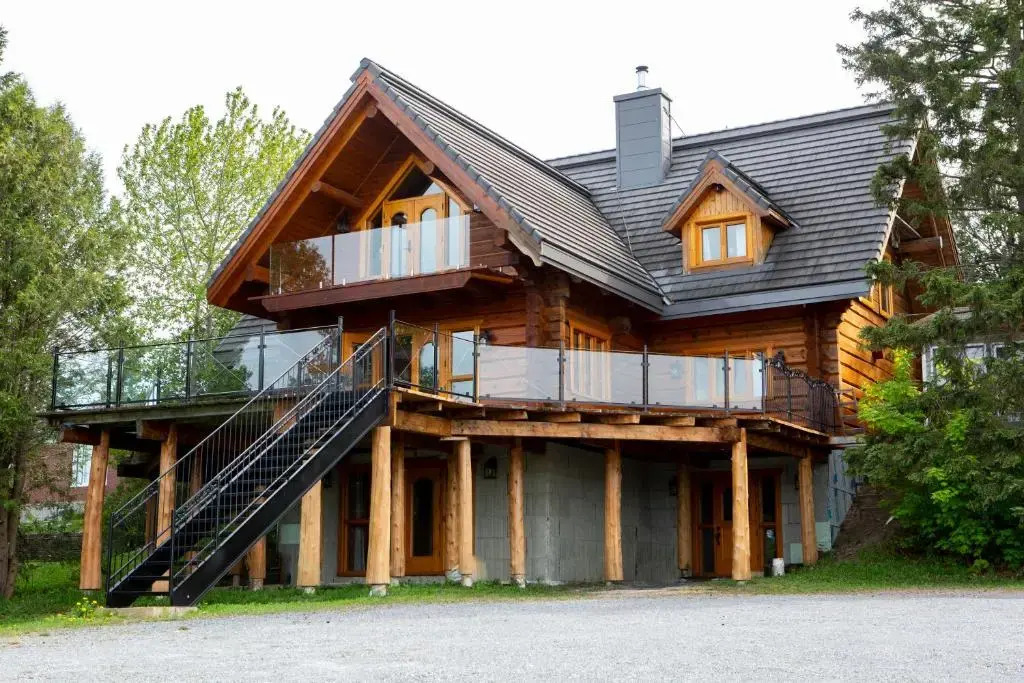 Hébergement "La Maison en Bois Rond"