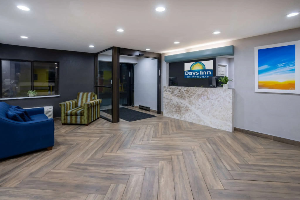 Days Inn by Wyndham Pleasant Prairie Kenosha