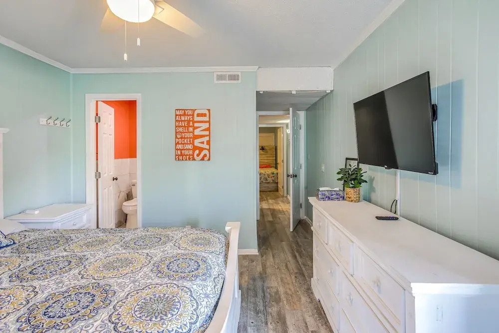 Myrtle Beach Condo w/ Balcony + Ocean Views!