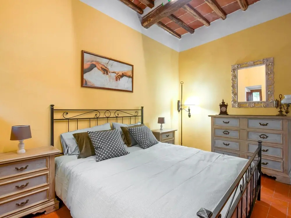 Elegant Holiday Home in Greve in Chianti With Swimming Pool