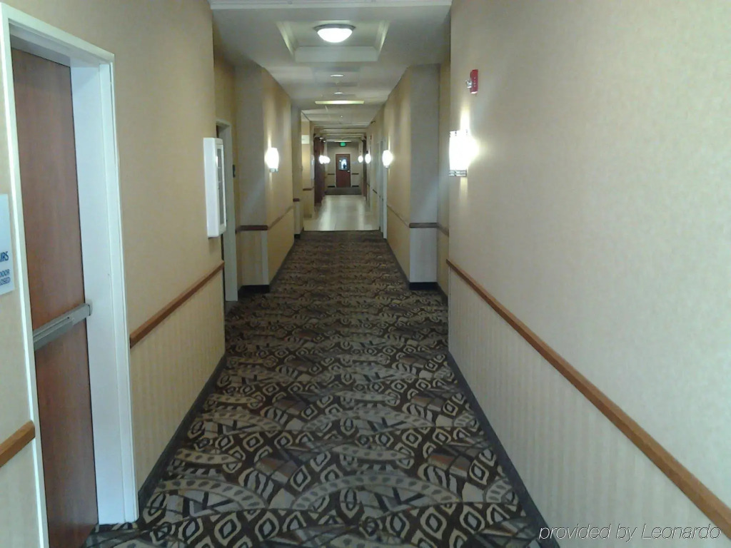 Holiday Inn Express & Suites Klamath Falls Central by IHG