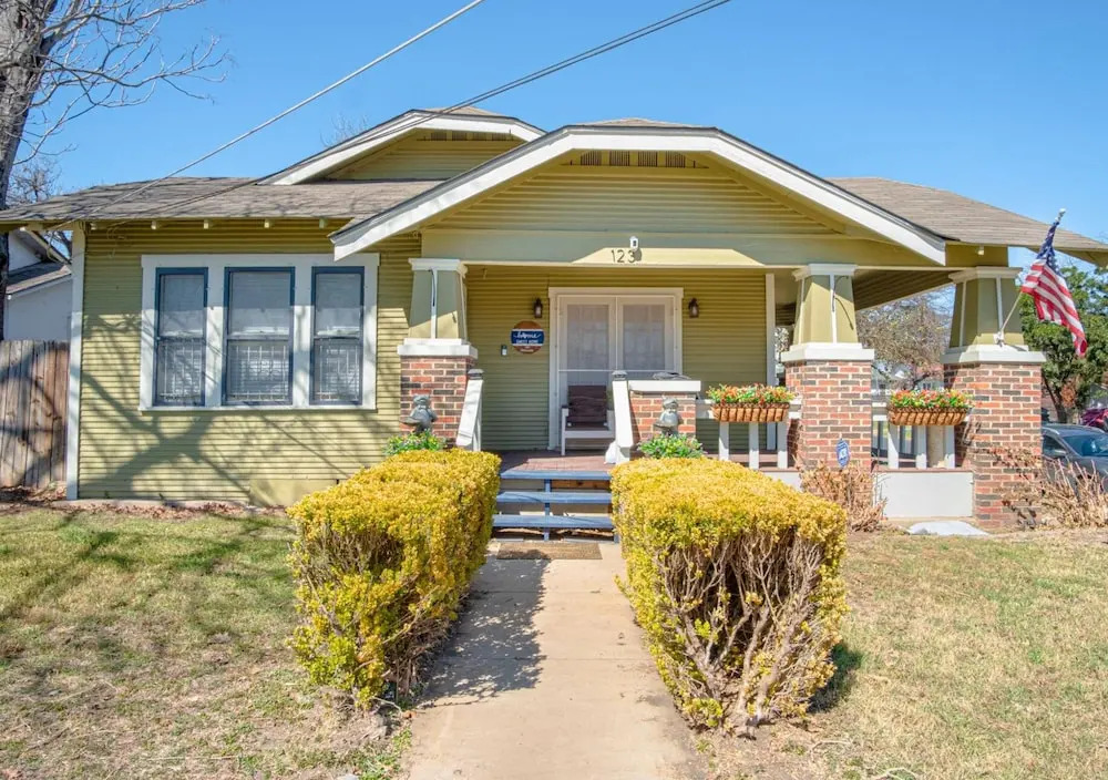 Stunning 3 BR Home Near DT Alamodome - Riverwalk