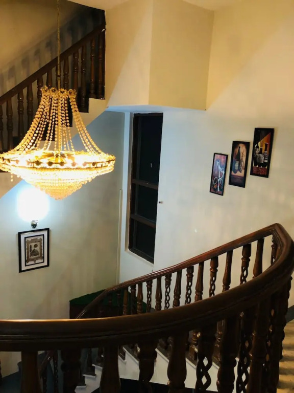 Royal Executive Guest House F-8