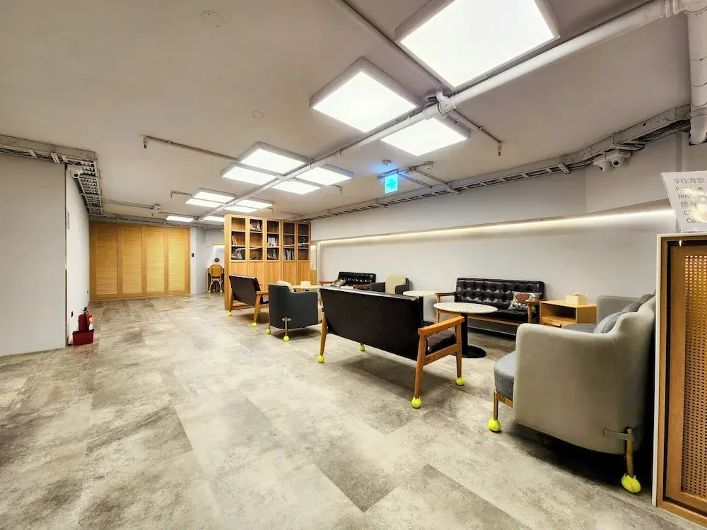 Just Live Hostel