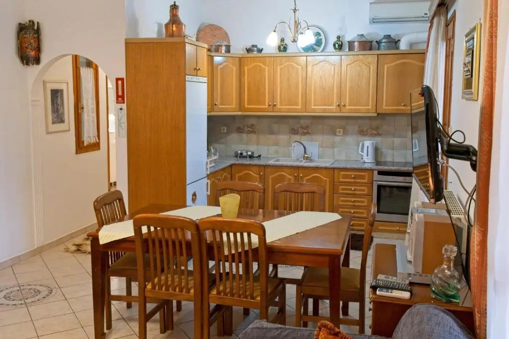 Forest Cosy House - Lagkadia Amazing View