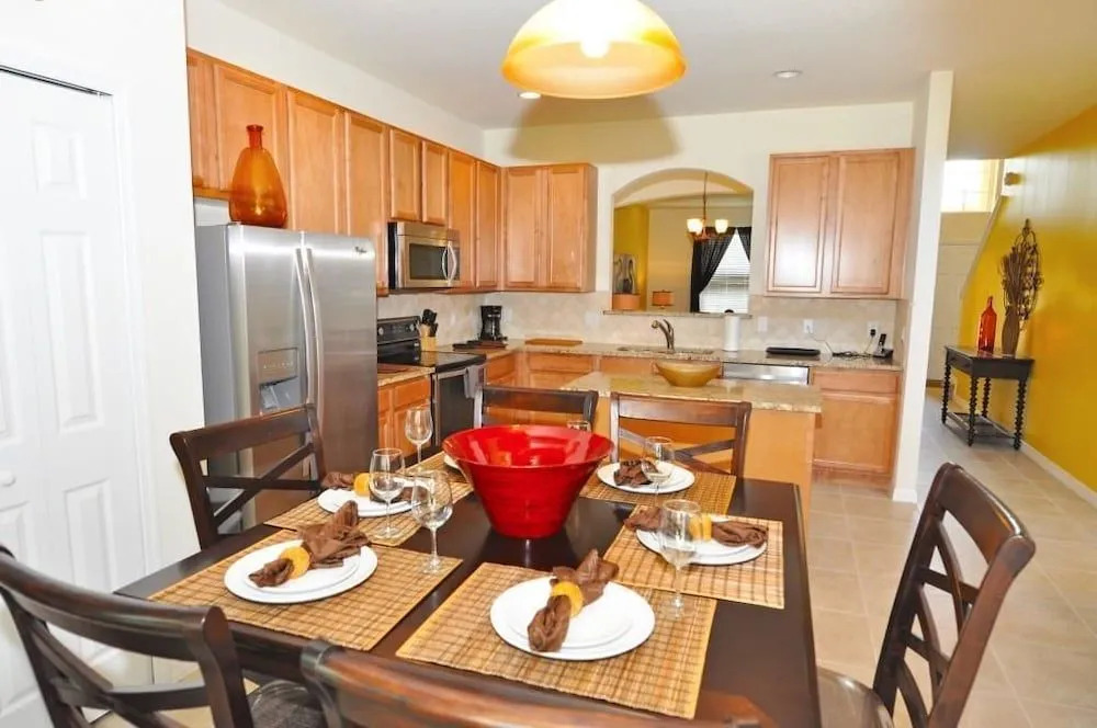4380 Solterra Townhome 6 Bedroom by Florida Star
