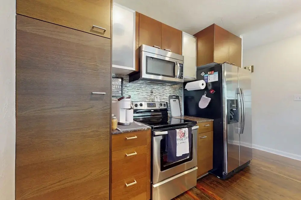 Dog-friendly Yard! Walkable Dixieland District Gem