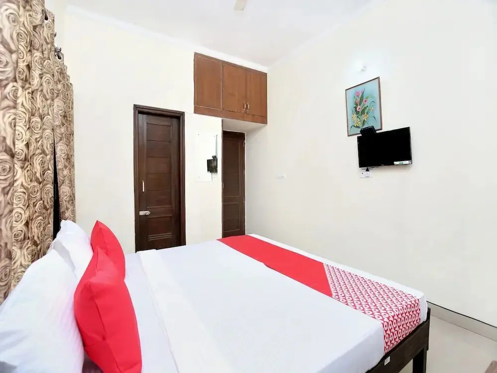 Satyam Home Stay By OYO Rooms