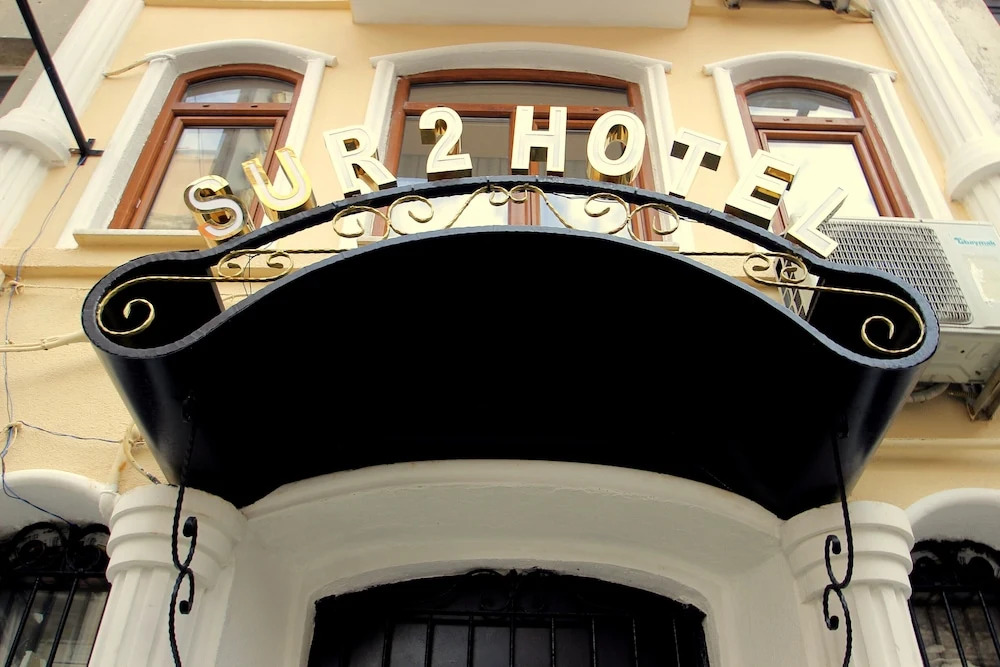 Sur 2 Hotel