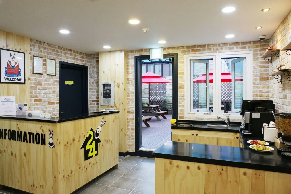 24 Guesthouse Myeongdong Avenue