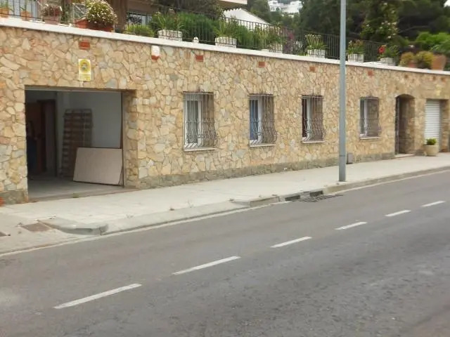 J&V Crtra Far