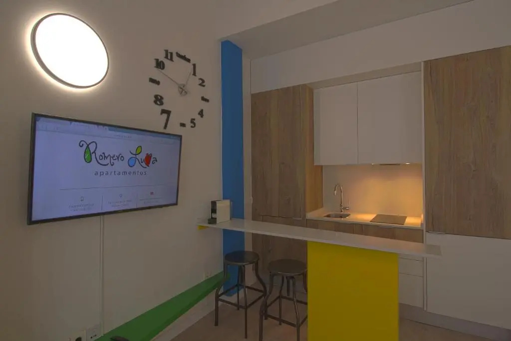 Apartamentos Romero Luna