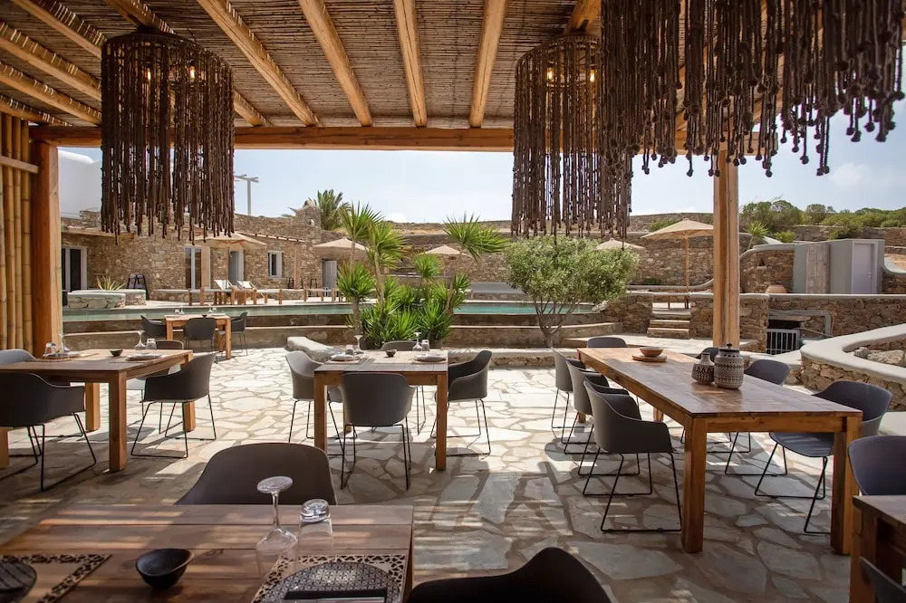 Nur Mykonian Suites
