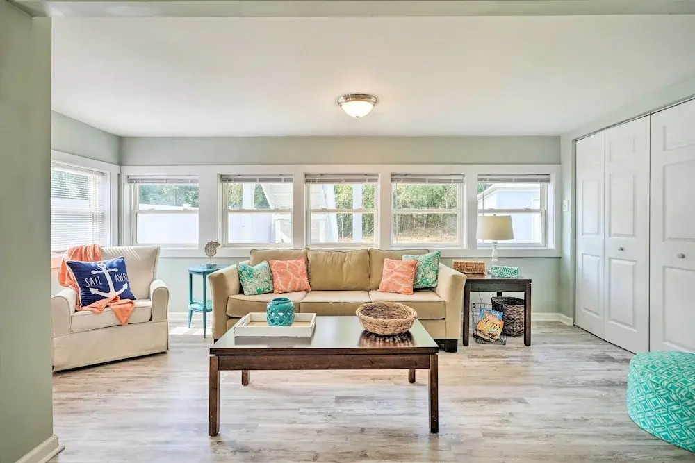 Picturesque Duplex Unit, 1/2 Mi to the Beach!