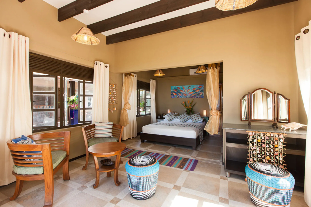 Villas des Alizes Beachfront Suites