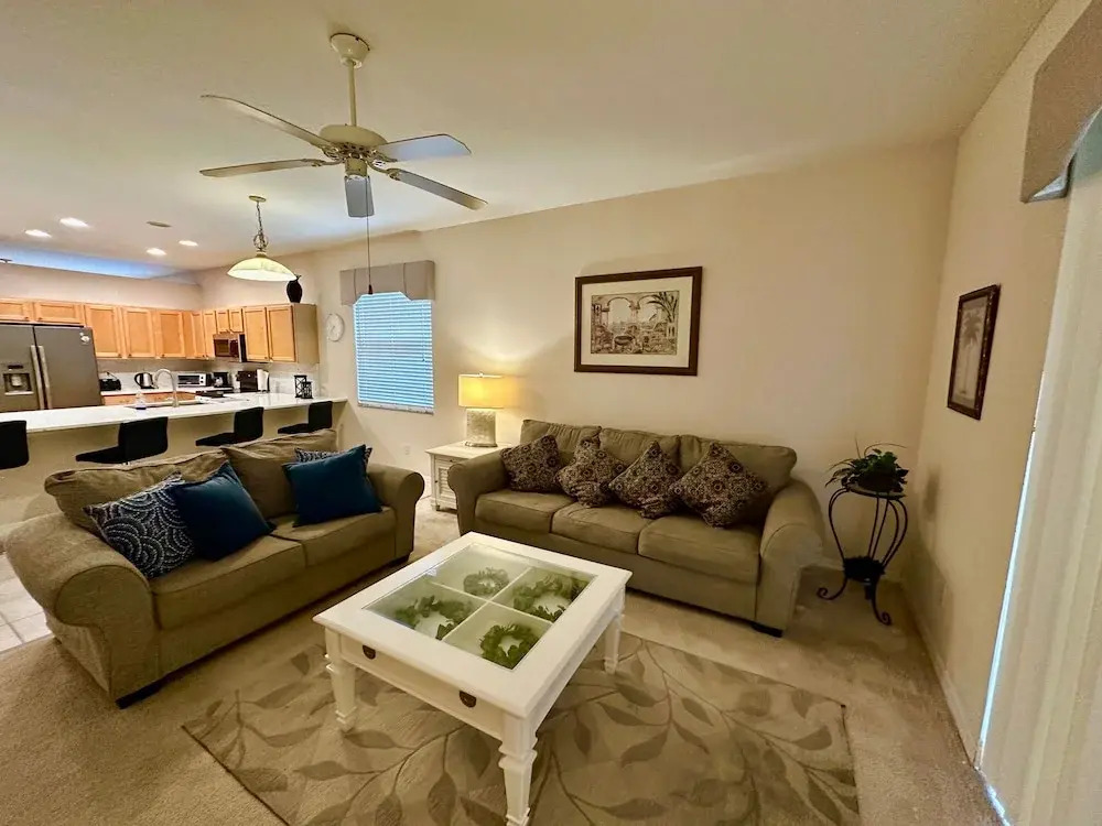 Grand Fabulous 4BR Pool Home Near Disney