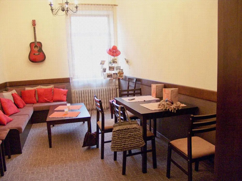 Hostel Lux