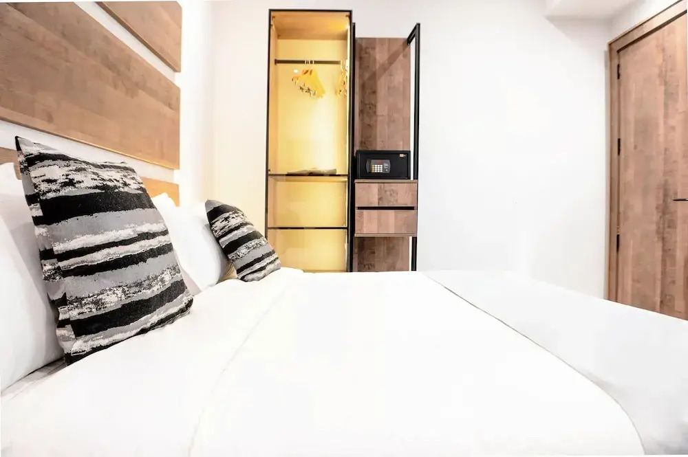 The Cove Apartments