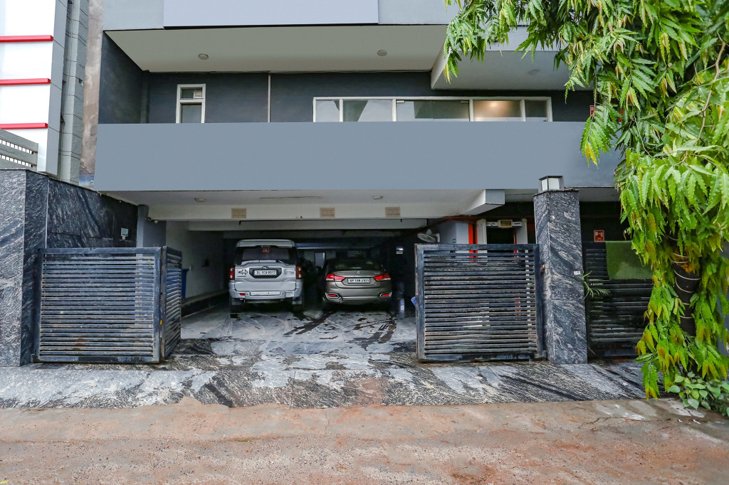 FabHotel Blusky