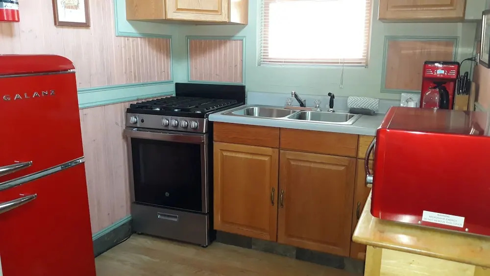 Columbine INN