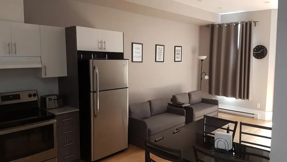 Le St Denis 2 bedrooms - mtlFlats