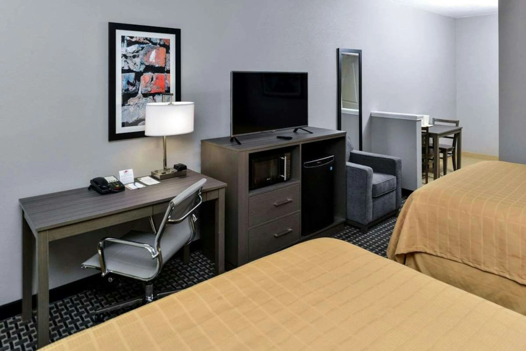 Quality Inn Suites Cotulla