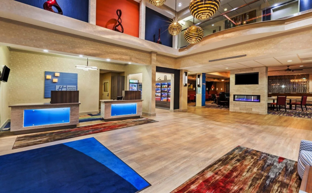 Holiday Inn Express & Suites Houston East by IHG