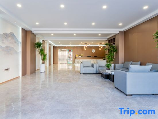 Chenxiang Hotel (Zhangjiakou First Affiliated Hospital Xishahe Bus Station)
