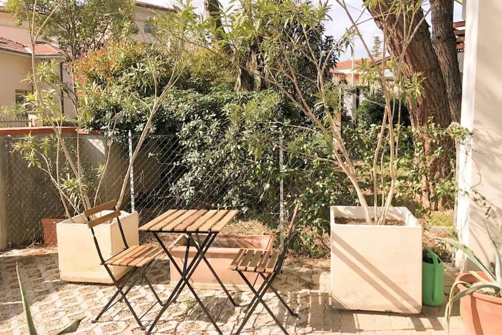 Monolocale in villa, a 300 metri dal centro