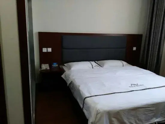 Holiday Inn New Century