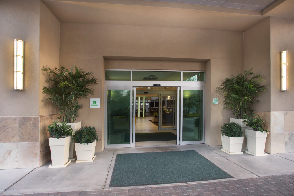 Holiday Inn Scottsdale North- Airpark by IHG