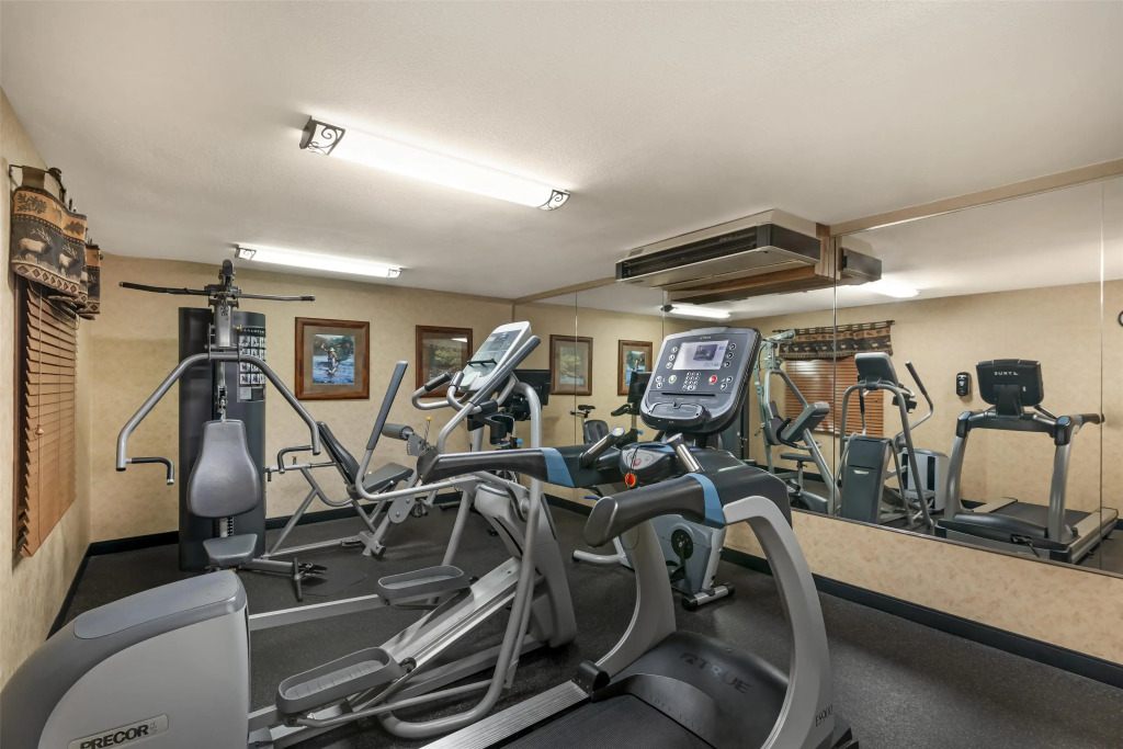 Best Western Plus Kelly Inn and Suites