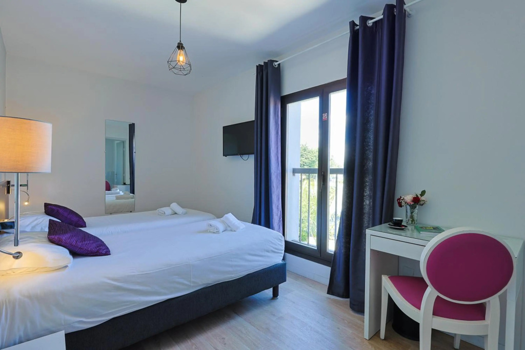 Hotel Perla Riviera