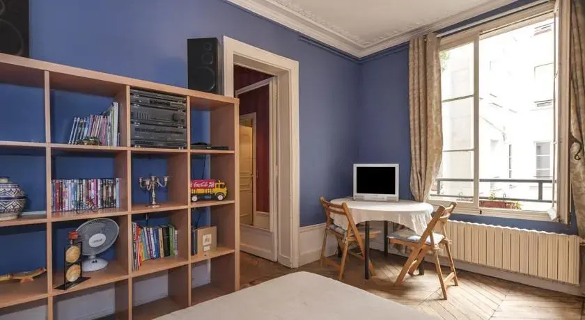 Lovely Pigalle Studio