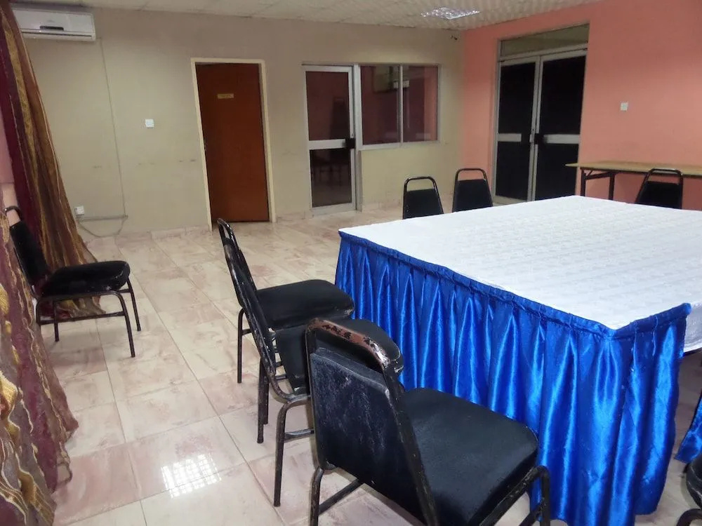 Excellence Hotel