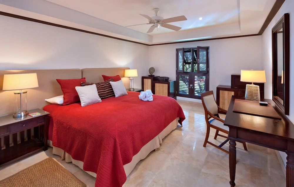 Condo Coral Cove Penthouse 15