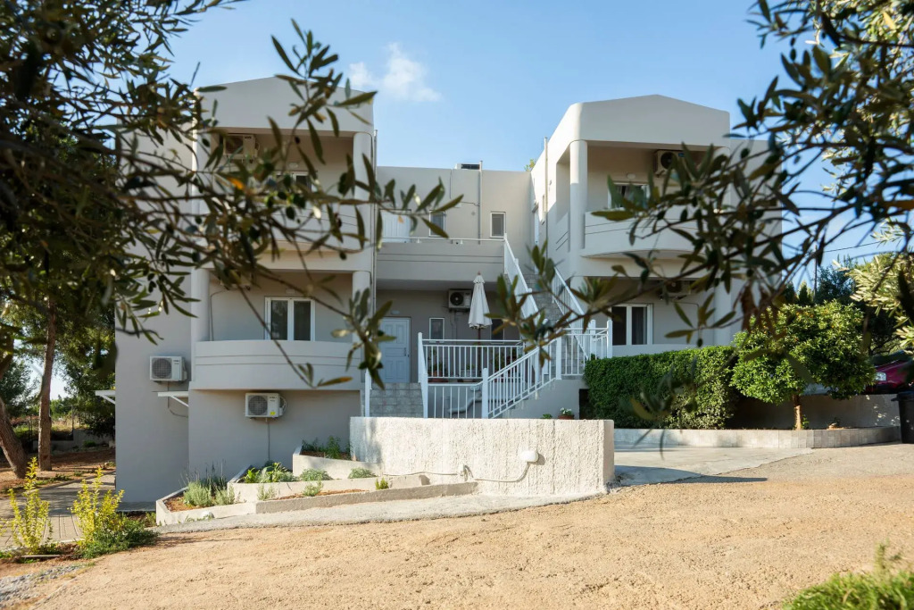 Nikis Dream Comfy Apartments