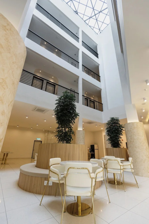 Wellesley Hotel