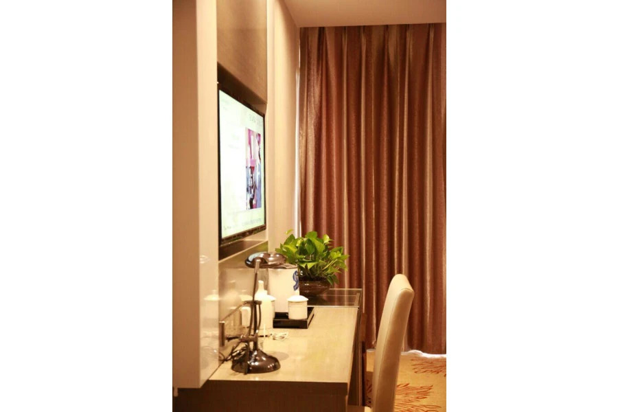 Lifeng Hotel (Beijing Universal Resort, Jiukeshu Metro Station)