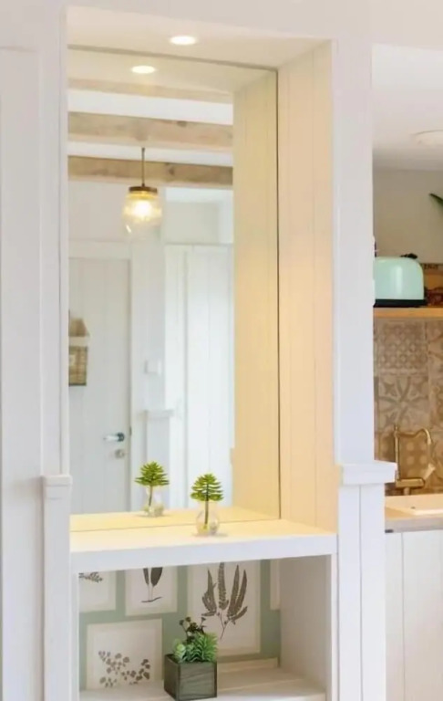 The Beach House Studios & Suites