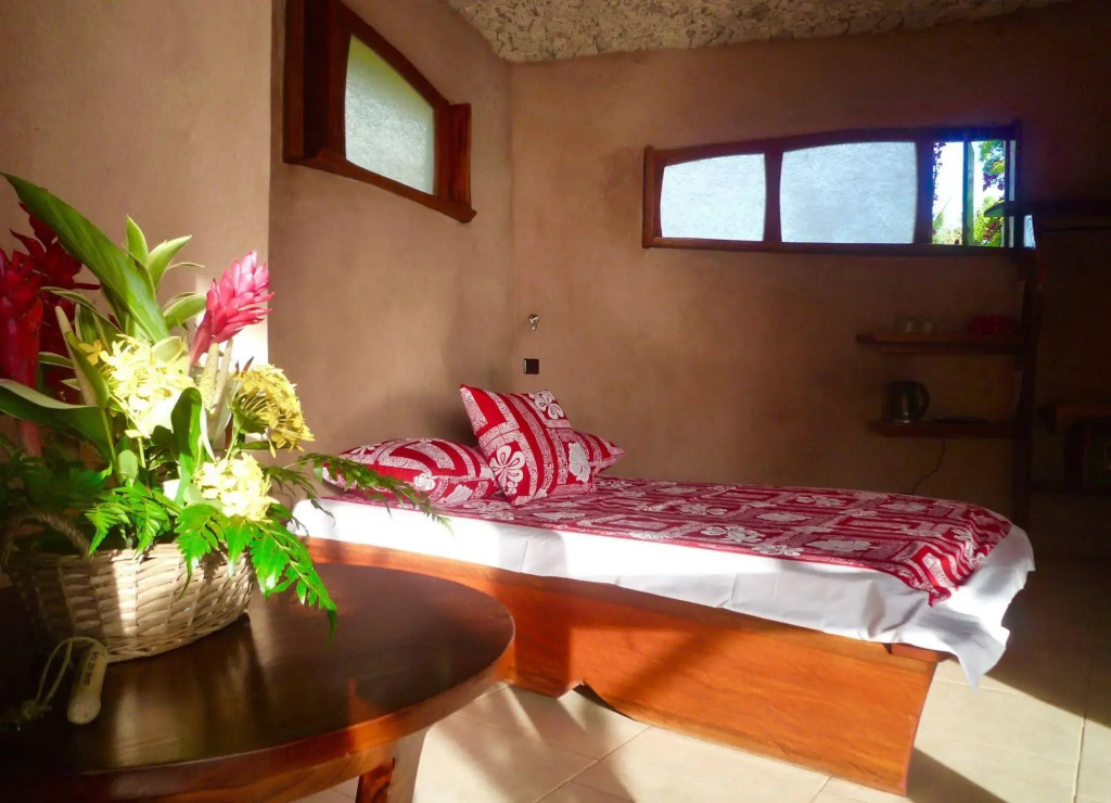 Vanira Lodge