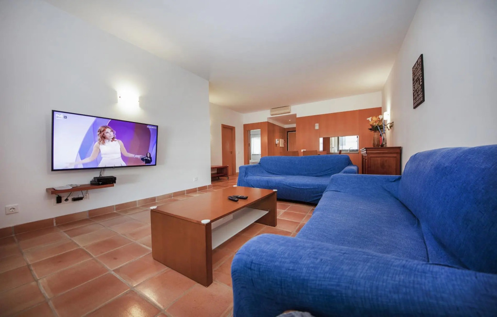 B39 - Marina Hill Apartment
