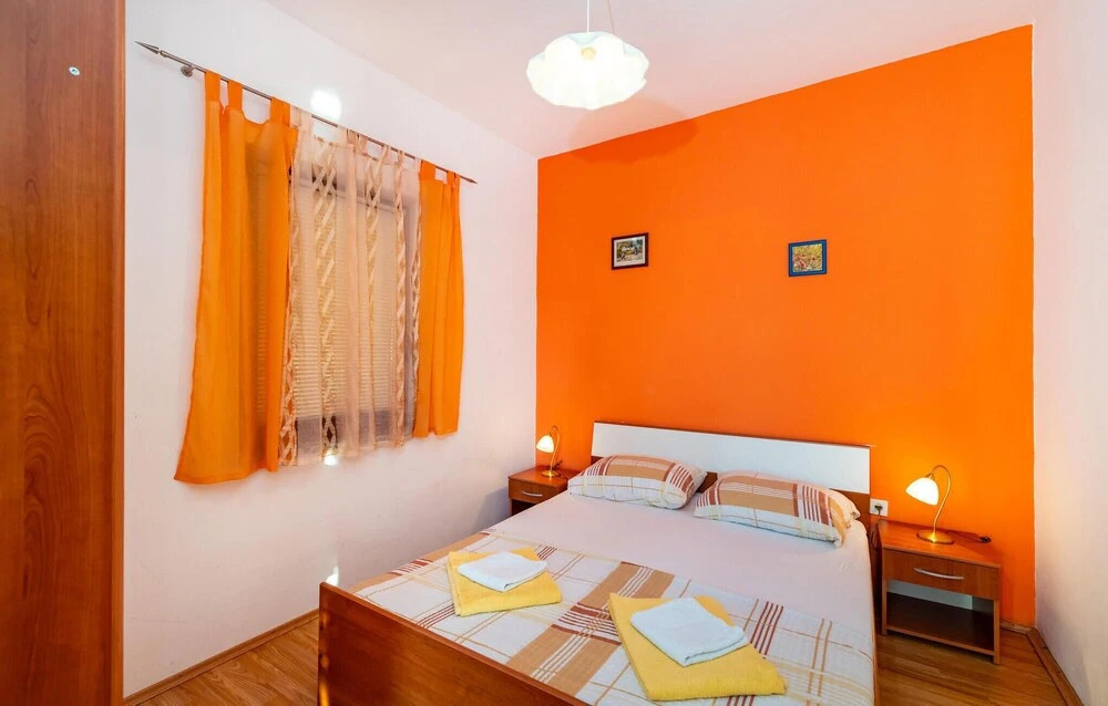 Awesome Apartment in Modric With 2 Bedrooms and Wifi