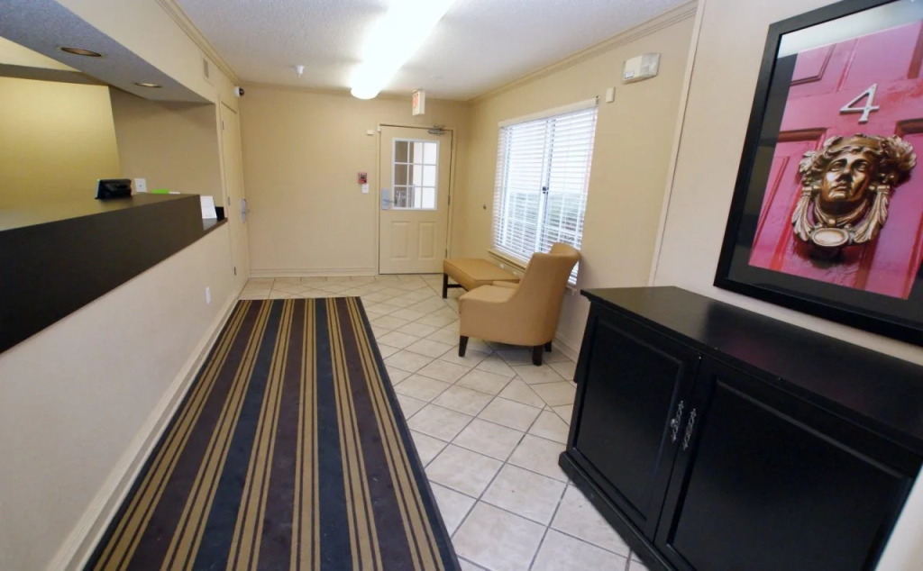 Extended Stay America Suites - Boca Raton - Commerce