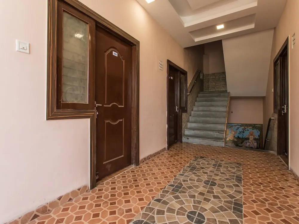 Hotel O Madhur Inn