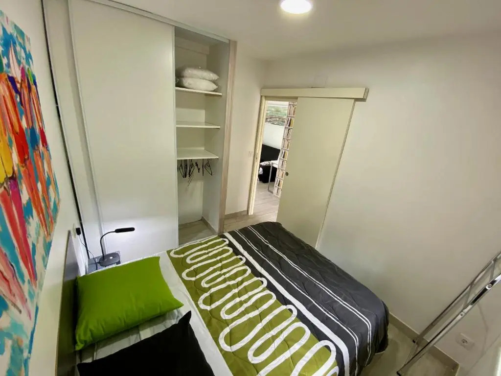 Superbe Appartement , tout confort, 40 m2 + 10 m2 terrasse